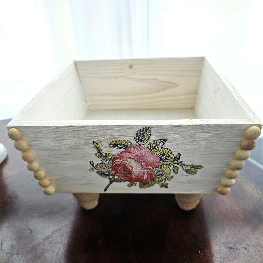Vintage-Inspired Upcycled Floral Riser Basket